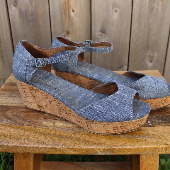 toms low wedges